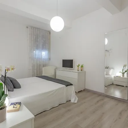 Un'oasi Di Pace דירה פררה